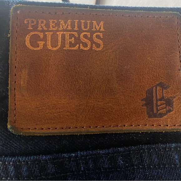 Size 36x32 Guess Premium Lincoln Straight Cut Jeans. Never Worn Like New - Picture 7 of 15